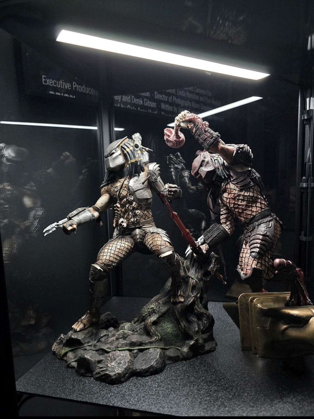 Predator Statues Figures